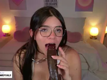 CammieFoalss  live sex cam