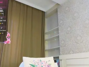 DianaMoon  live sex cam