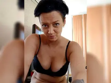 Dorisrus  live sex cam