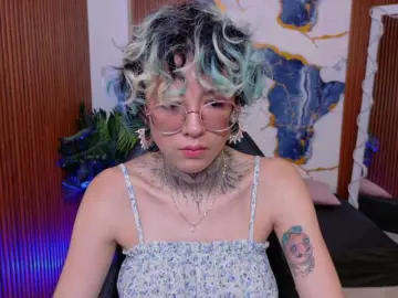 Lyra-tay  live sex cam