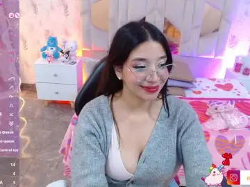 MARIANNA-TAY  live sex cam