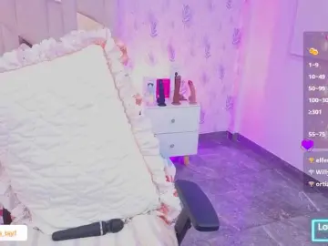 MARIANNA-TAY  live sex cam