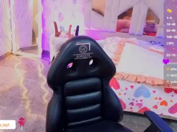 MARIANNA-TAY  live sex cam