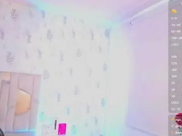 MARIANNA-TAY  live sex cam