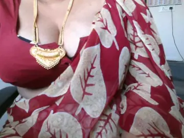 Hotpavitra  live sex cam