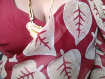 Hotpavitra  live sex cam