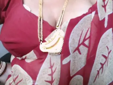 Hotpavitra  live sex cam