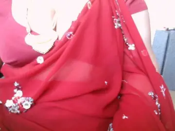 Hotpavitra  live sex cam