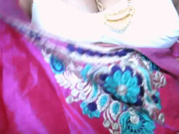 Hotpavitra  live sex cam