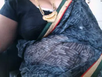 Hotpavitra  live sex cam