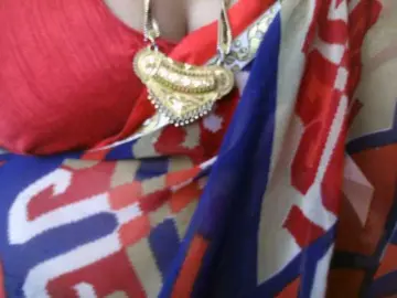 Hotpavitra  live sex cam