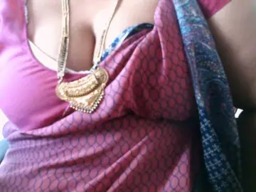 Hotpavitra  live sex cam