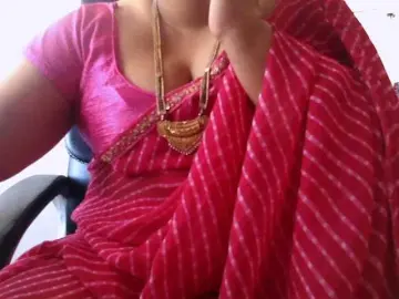 Hotpavitra  live sex cam