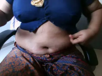 Hotpavitra  live sex cam