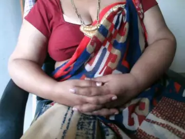 Hotpavitra  live sex cam