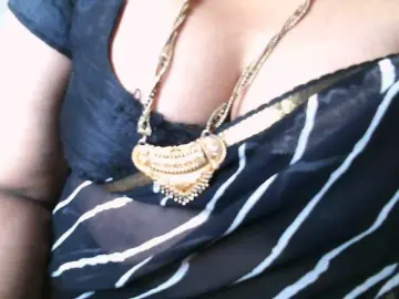 Hotpavitra  live sex cam