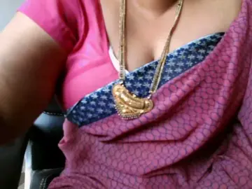 Hotpavitra  live sex cam
