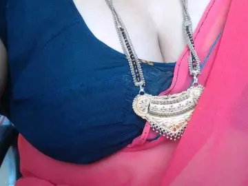 Hotpavitra  live sex cam