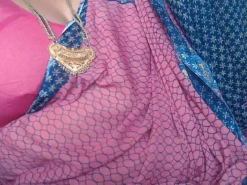 Hotpavitra  live sex cam