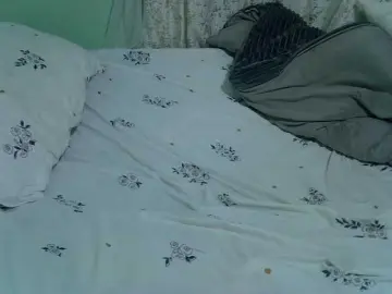 Bubblybooty  live sex cam