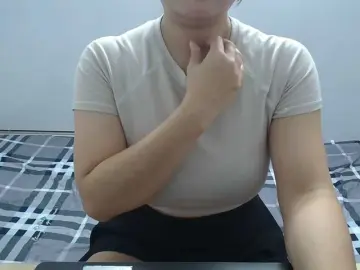 ElenaSex90  live sex cam