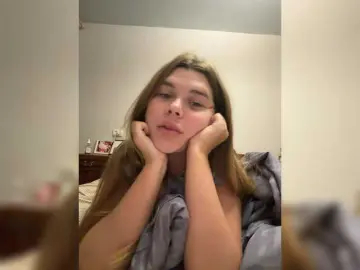 Ella12-  live sex cam
