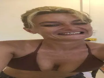 GoddessKai  live sex cam