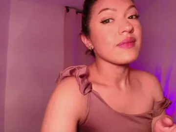 Melyzamek27  live sex cam