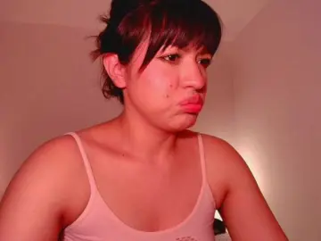 Melyzamek27  live sex cam