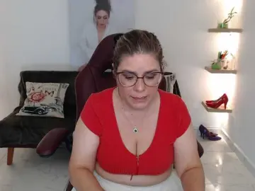 Miss-Diva1  live sex cam