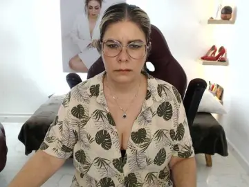 Miss-Diva1  live sex cam