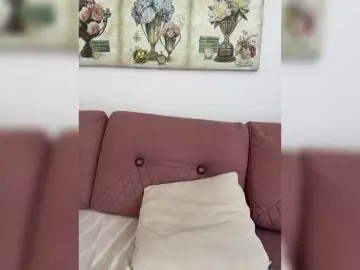 OrgazMia  live sex cam