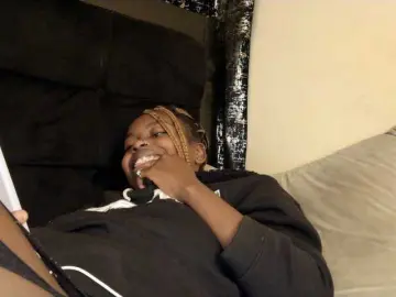 Sexyivy  live sex cam