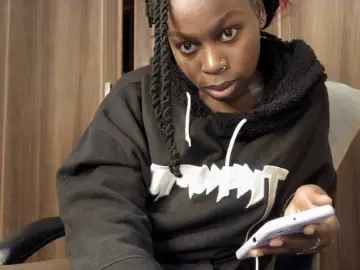 Sexyivy  live sex cam