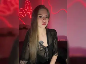 Kiki-77  live sex cam