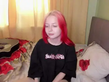 LiaPetite  live sex cam