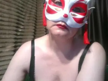 Tamilla45  live sex cam