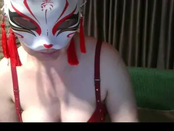 Tamilla45  live sex cam