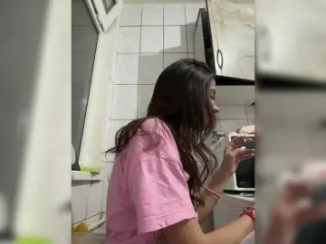 Antoniakisss1  live sex cam