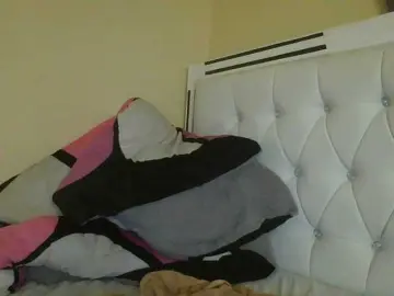 Princess-zarih  live sex cam