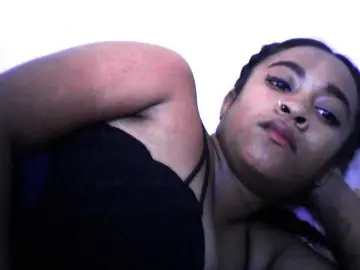 SilviaLaBombe  live sex cam