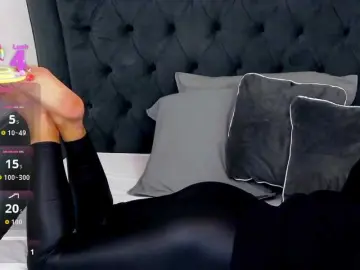 AlizNichols  live sex cam