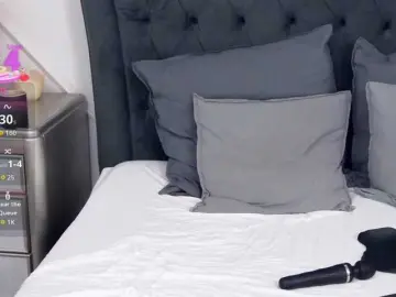 AlizNichols  live sex cam