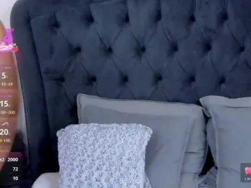 AlizNichols  live sex cam