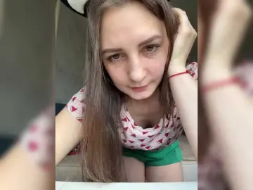 CreamRaspberrya  live sex cam