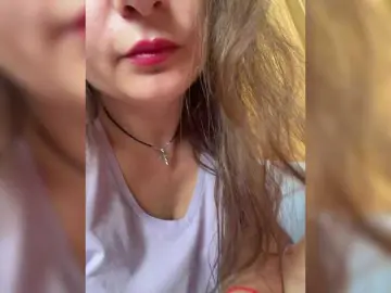 CreamRaspberrya  live sex cam