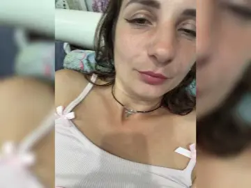 CreamRaspberrya  live sex cam