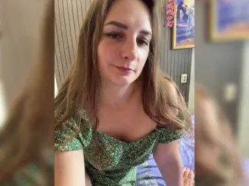 CreamRaspberrya  live sex cam