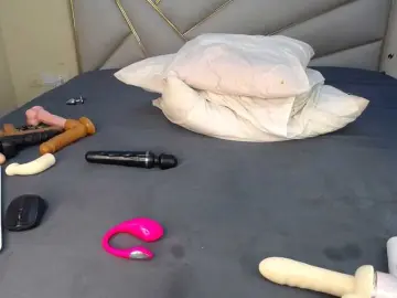 Dripp254  live sex cam