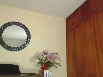 NicoleSantana  live sex cam